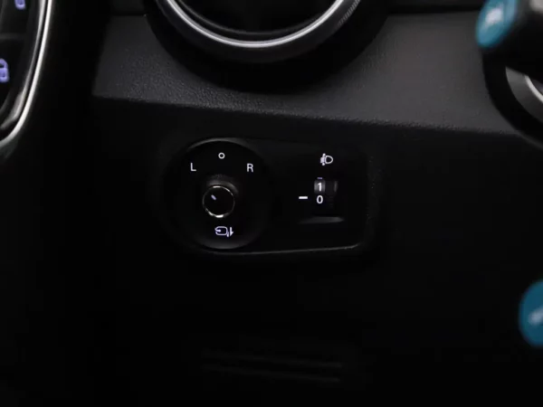 Photo 10 of 35 of LSJW74098LZ043107 MG ZS EV Luxury 45 kWh