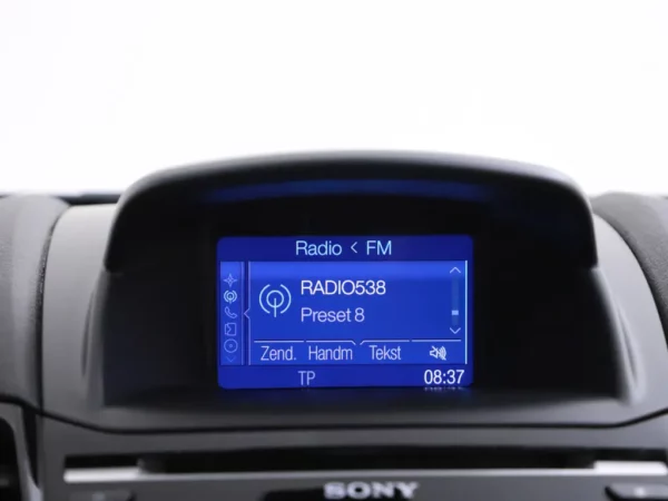 Photo 11 of 24 of WF0DXXGAKDFT49806 Ford Fiesta 1.0 EcoBoost Titanium