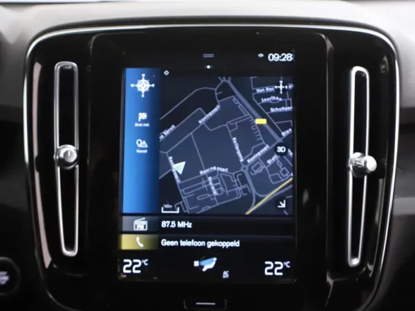 Photo 11 of 26 of YV1XZL4VDM2505024 Volvo XC40 1.5 T2 Aut. Business Pro