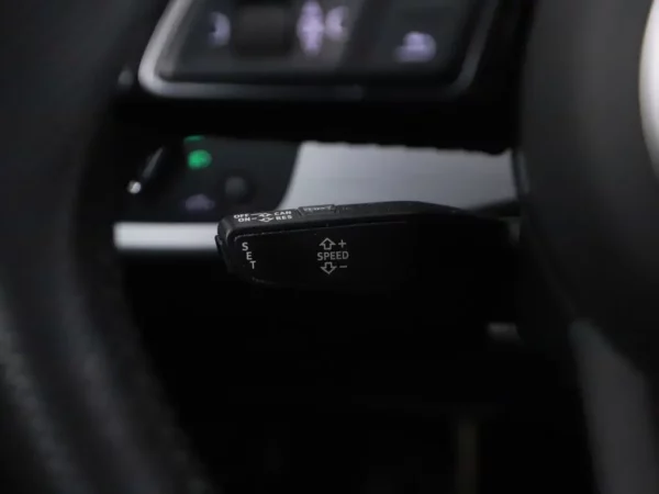 Audi A4 Avant 2.0 TFSI MHEV Sport S line edition LED