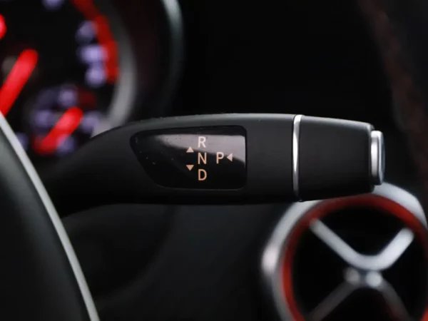 Mercedes-Benz A-Klasse 180 Aut. Business Solution AMG