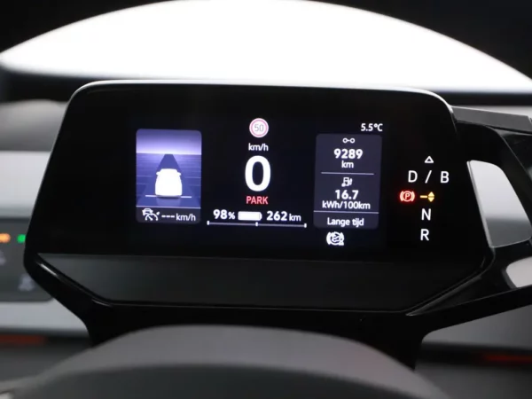 Photo 11 of 31 of WVWZZZE1ZMP001850 Volkswagen ID.3 First Plus 58 kWh IQ-Light