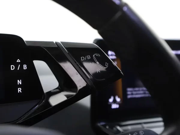 Photo 11 of 31 of WVWZZZE1ZMP028314 Volkswagen ID.3 Pro 58 kWh (5-drs Hatchb.)