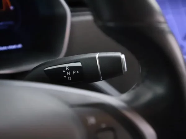 Photo 11 of 33 of 5YJSA7E26JF270000 Tesla Model S 100D (5-drs Hatchb.) Cruise