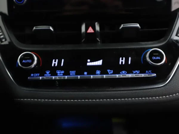 Toyota Corolla Touring Sports 1.8 Hybrid Business Plus LED