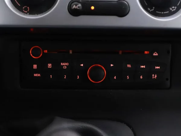 Photo 12 of 24 of VF1FW14BD48860745 Renault Kangoo Express 1.5 dCi 75 Express