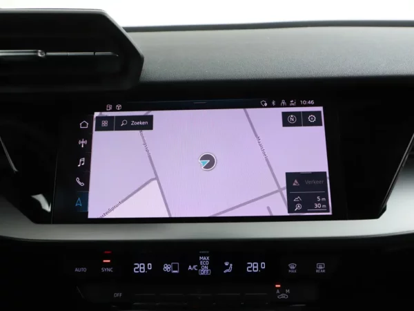 Photo 12 of 24 of WAUZZZGY5MA031836 Audi A3 Sportback 35 TFSI S-Tronic Business Edition