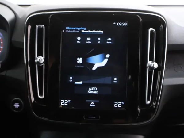 Photo 12 of 26 of YV1XZL4VDM2505024 Volvo XC40 1.5 T2 Aut. Business Pro