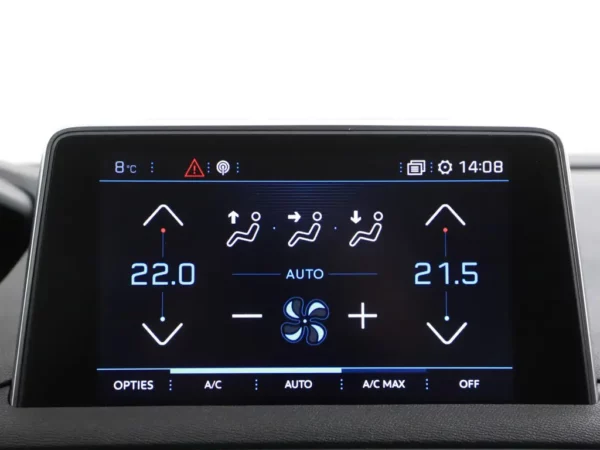 Photo 12 of 28 of VF3MRHNSJKL032587 Peugeot 5008 1.2 PureTech Allure Navi