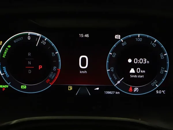 Photo 12 of 31 of TMBJW8NX1NY085740 Skoda Octavia Combi 1.4 TSI iV PHEV Business Plus