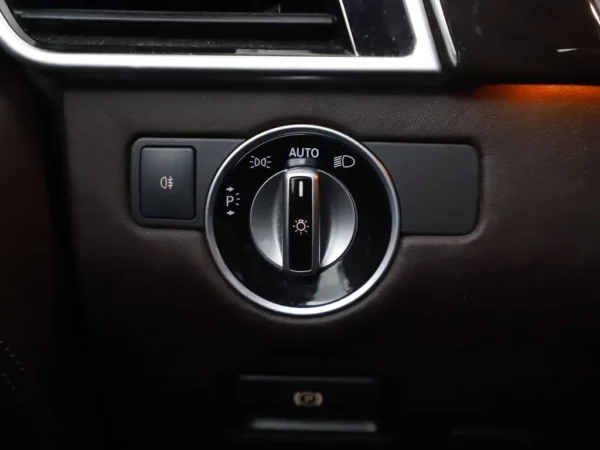 Photo 12 of 42 of WDC1660631A769414 Mercedes-Benz GLE 500 e 4MATIC LED