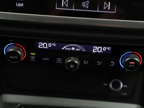 Photo 13 of 27 of WAUZZZF30L1041209 Audi Q3 35 TFSI Aut. Pro Line