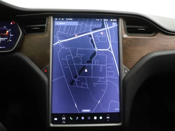 Photo 13 of 30 of 5YJSA7E29JF270906 Tesla Model S 75D Base PANO