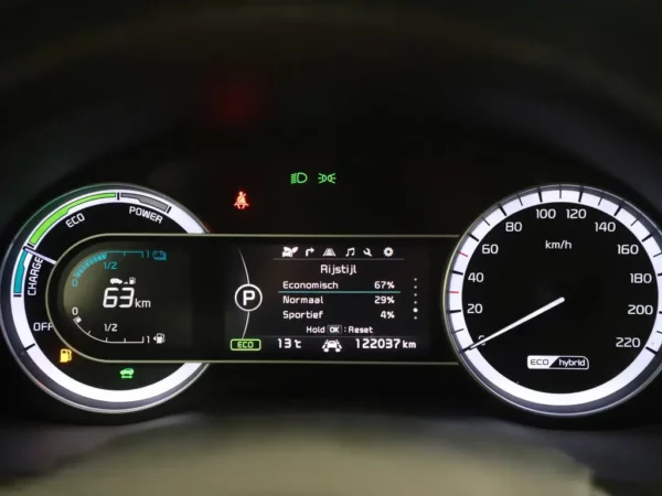 Photo 13 of 30 of KNACC81CGK5296178 Kia Niro 1.6 GDi Hybrid DynamicLine (5-drs