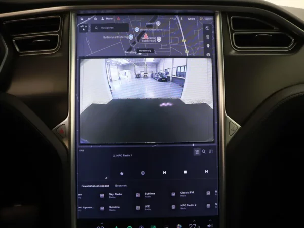 Photo 13 of 31 of 5YJXCCE22GF012440 Tesla Model X 90D Base 6p. LED