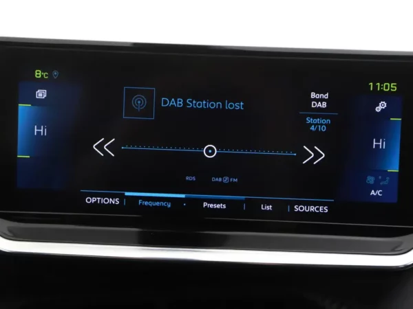 Peugeot e-2008 EV Allure 50 kWh Navi