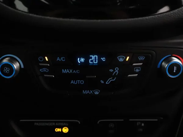 Ford B-MAX 1.0 EcoBoost Titanium Navi