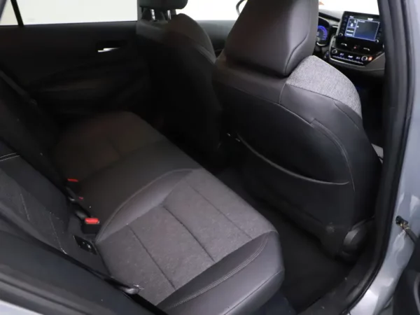 Toyota Corolla Touring Sports 1.8 Hybrid Business Plus LED