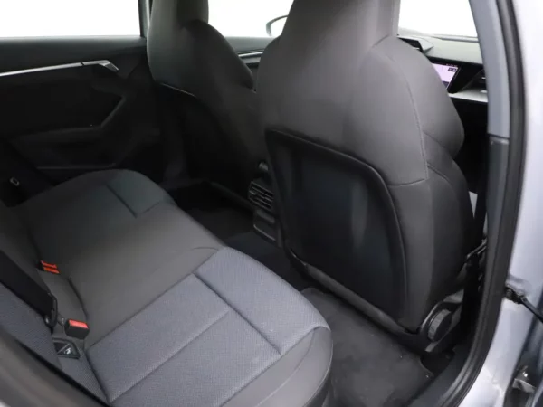 Photo 15 of 24 of WAUZZZGY5MA031836 Audi A3 Sportback 35 TFSI S-Tronic Business Edition