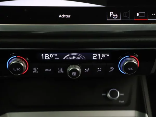 Photo 15 of 28 of WAUZZZF3XR1006511 Audi Q3 45 TFSI e edition