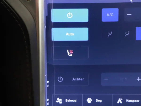 Photo 15 of 31 of 5YJXCCE22GF012440 Tesla Model X 90D Base 6p. LED