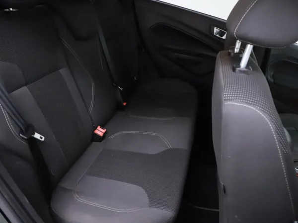 Photo 16 of 24 of WF0DXXGAKDFT49806 Ford Fiesta 1.0 EcoBoost Titanium