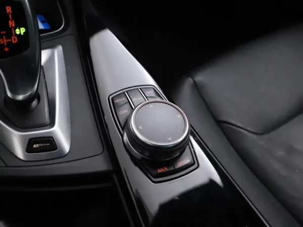 BMW 3-serie 330e Luxury Edition