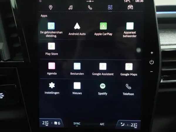 Photo 16 of 29 of VF1RHN00070299589 Renault Austral 1.2 E-Tech full hybrid 200 Techno