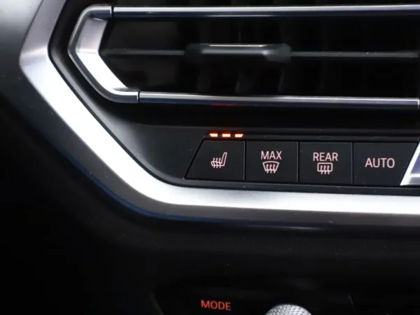 BMW 3-serie 320i High Executive (4-drs Sedan)