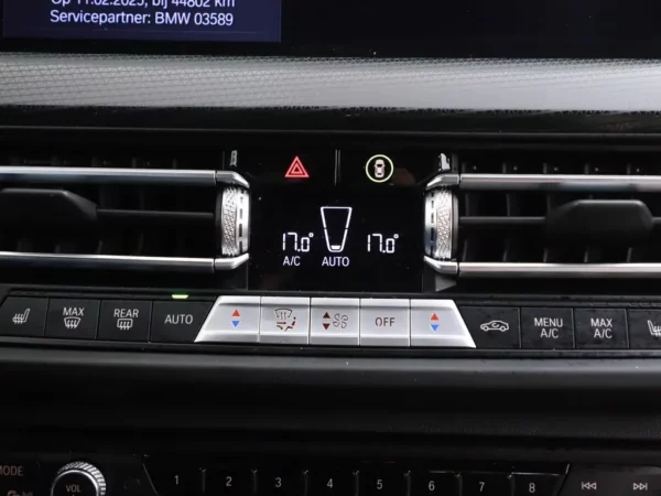 Photo 16 of 31 of WBA11AK0907K75357 BMW 2 Serie Gran Coupé 218i Business Edition Plus Clima