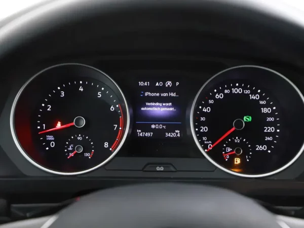 Photo 16 of 31 of WVGZZZ5NZJW355944 Volkswagen Tiguan 1.4 TSI DSG Comfortline Business