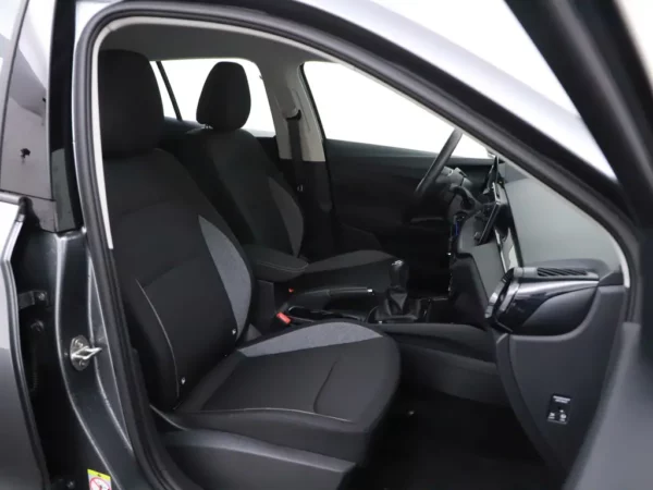 Photo 17 of 23 of TMBEP6PJXR4041955 Skoda Fabia 1.0 TSI Essence (5-drs Hatchb.)