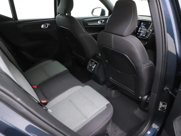 Photo 17 of 26 of YV1XZL4VDM2505024 Volvo XC40 1.5 T2 Aut. Business Pro