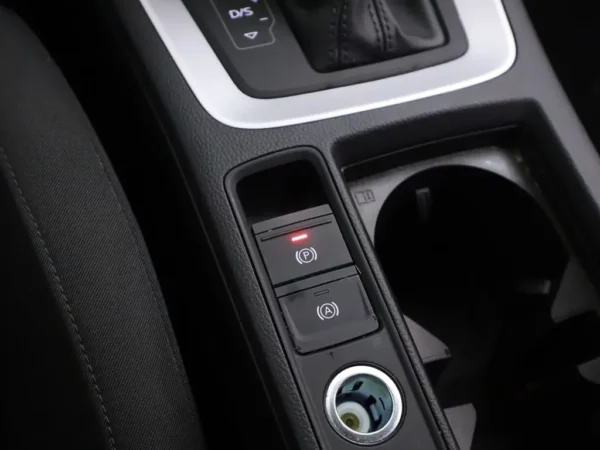 Photo 17 of 28 of WAUZZZF3XR1006511 Audi Q3 45 TFSI e edition