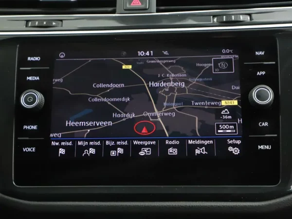 Photo 17 of 31 of WVGZZZ5NZJW355944 Volkswagen Tiguan 1.4 TSI DSG Comfortline Business