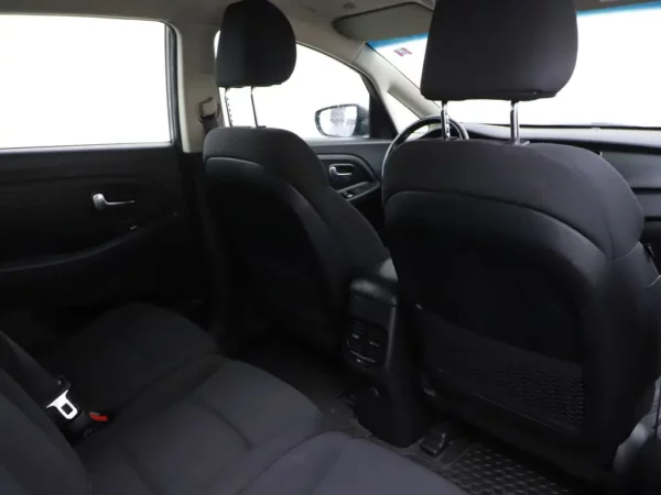 Photo 18 of 25 of KNAHT811AG7124222 Kia Carens 1.6 GDi DynamicLine Nav