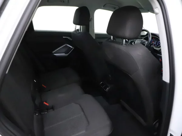 Photo 18 of 27 of WAUZZZF30L1041209 Audi Q3 35 TFSI Aut. Pro Line