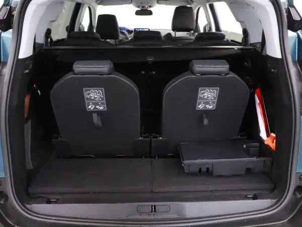 Photo 18 of 28 of VF3MRHNSJKL032587 Peugeot 5008 1.2 PureTech Allure Navi