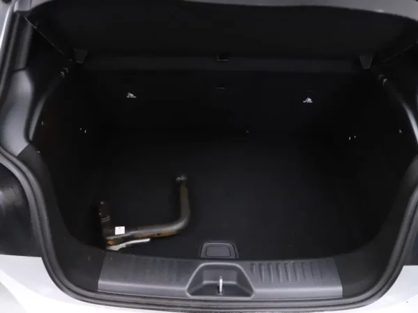 Mercedes-Benz A-Klasse 180 Aut. Business Solution AMG