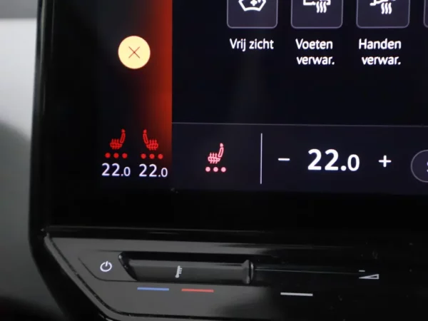 Photo 18 of 31 of WVWZZZE1ZMP001850 Volkswagen ID.3 First Plus 58 kWh IQ-Light