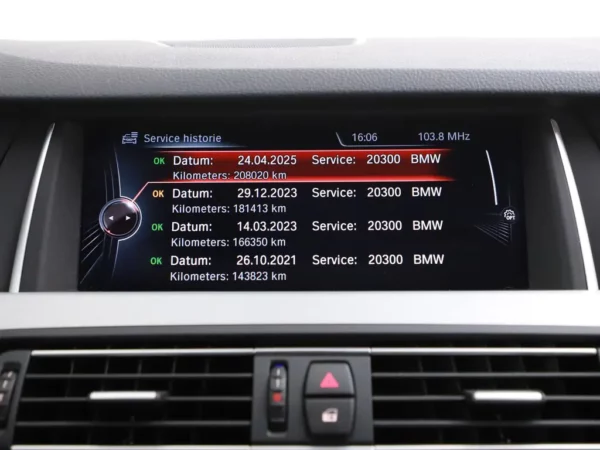 Photo 18 of 34 of WBA5G11040GC99540 BMW 5 Serie Touring 520i Aut. High Executive LED