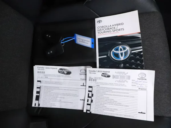 Toyota Corolla Touring Sports 1.8 Hybrid Business Plus LED