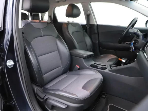 Kia Niro 1.6 GDi Hybrid First Edition