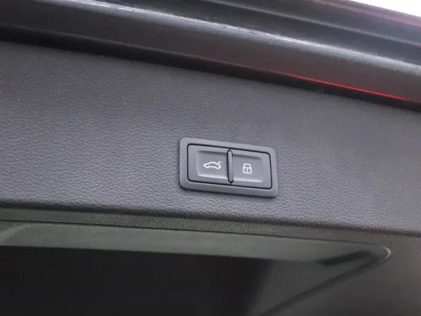 Photo 19 of 28 of WAUZZZGA5MA007796 Audi Q2 35 TFSI Aut. Business Edition LED