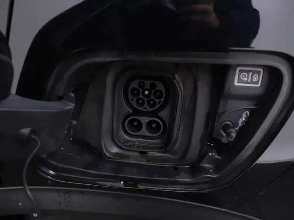 Peugeot e-2008 EV Allure 50 kWh Navi