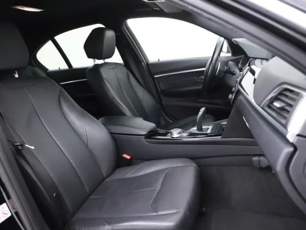 BMW 3-serie 330e Luxury Edition