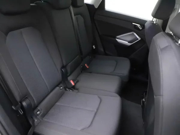 Photo 20 of 28 of WAUZZZF3XR1006511 Audi Q3 45 TFSI e edition