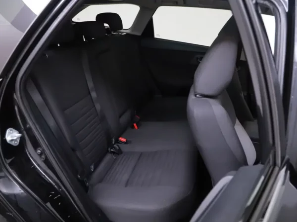 Photo 20 of 30 of SB1ZS3JEX0E174839 Toyota Auris Touring Sports 1.8 Hybrid Lease