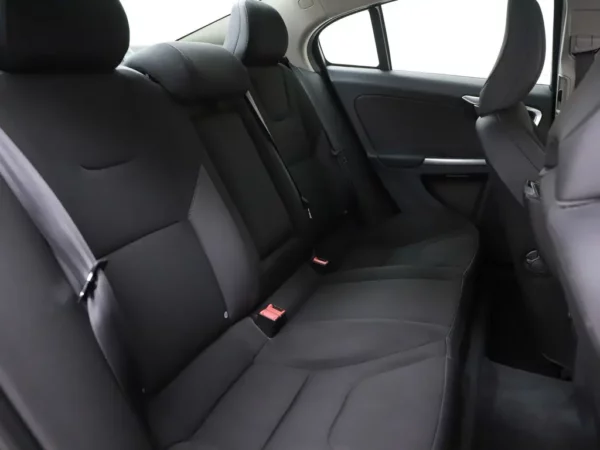 Photo 20 of 30 of YV1FS48HBC2138291 Volvo S60 1.6 T4 Aut. Kinetic