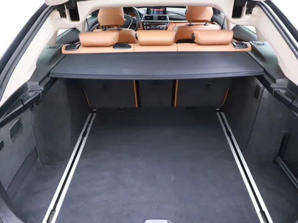 Photo 20 of 32 of WBA8X710X0G447283 BMW 3-serie Gran Turismo 330i GT High Executive Edition LED